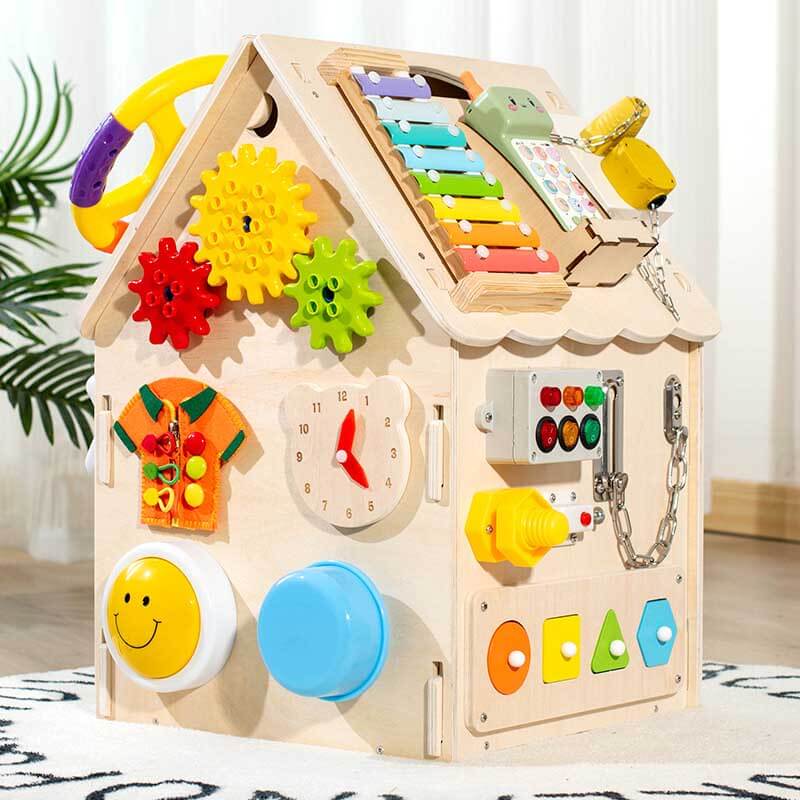 Montessori Aktivitetshus i Trä