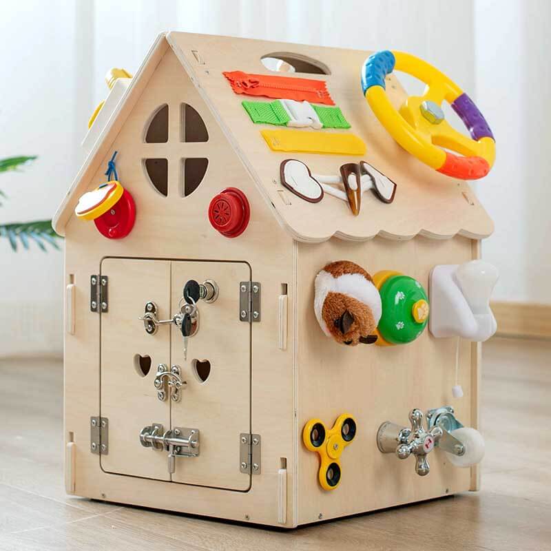 Montessori Aktivitets­hus i Trä
